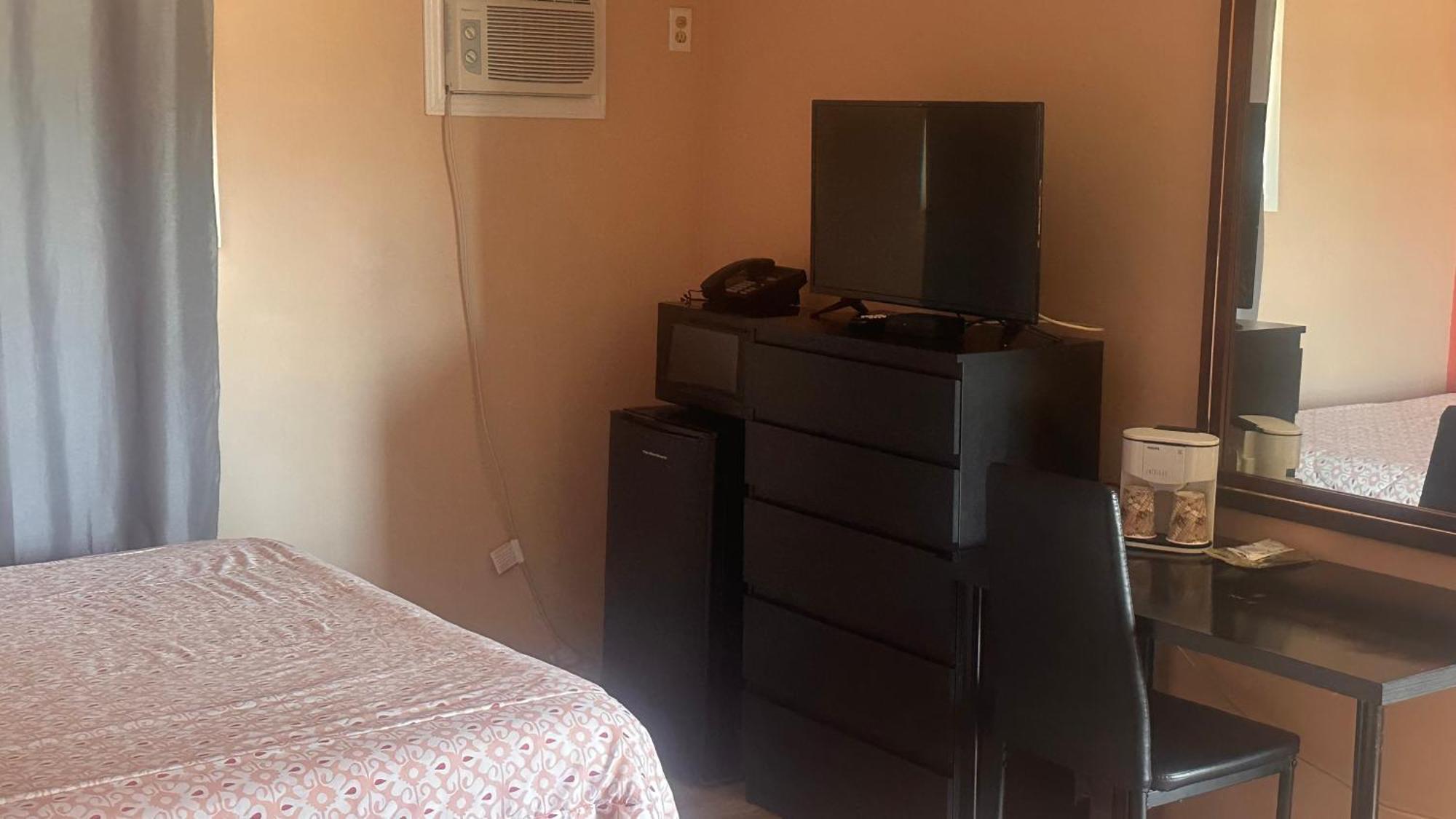 Colonial Motel Chatham-Kent Ngoại thất bức ảnh