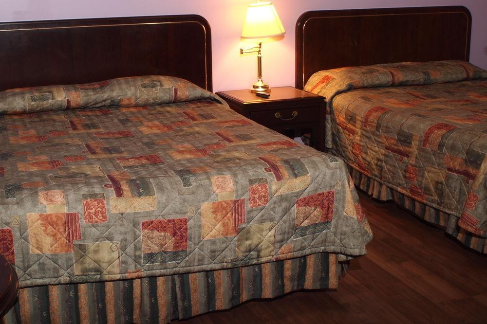 Colonial Motel Chatham-Kent Ngoại thất bức ảnh