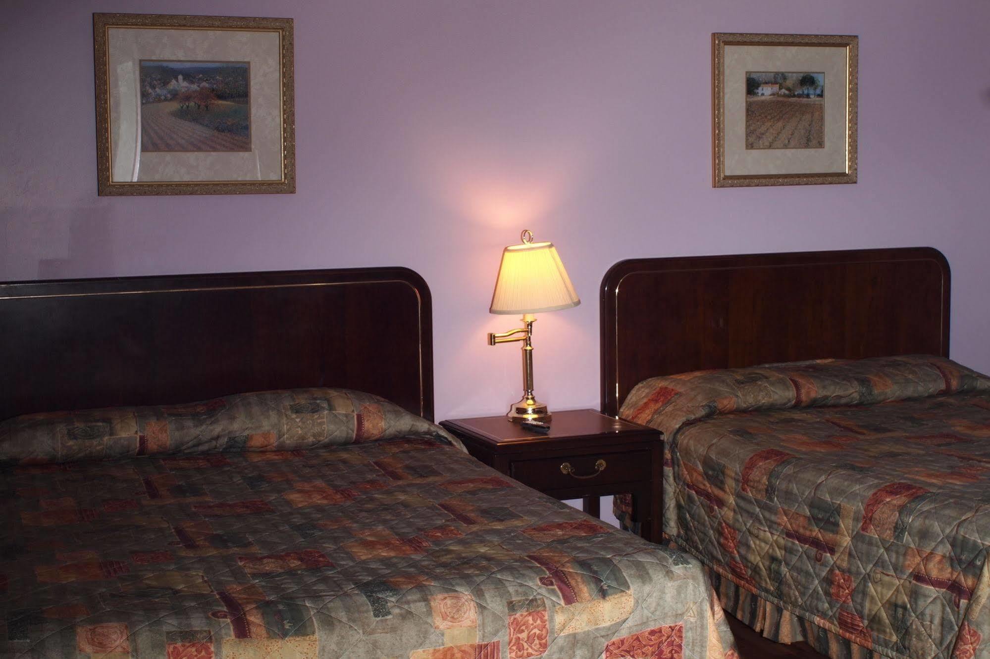 Colonial Motel Chatham-Kent Ngoại thất bức ảnh