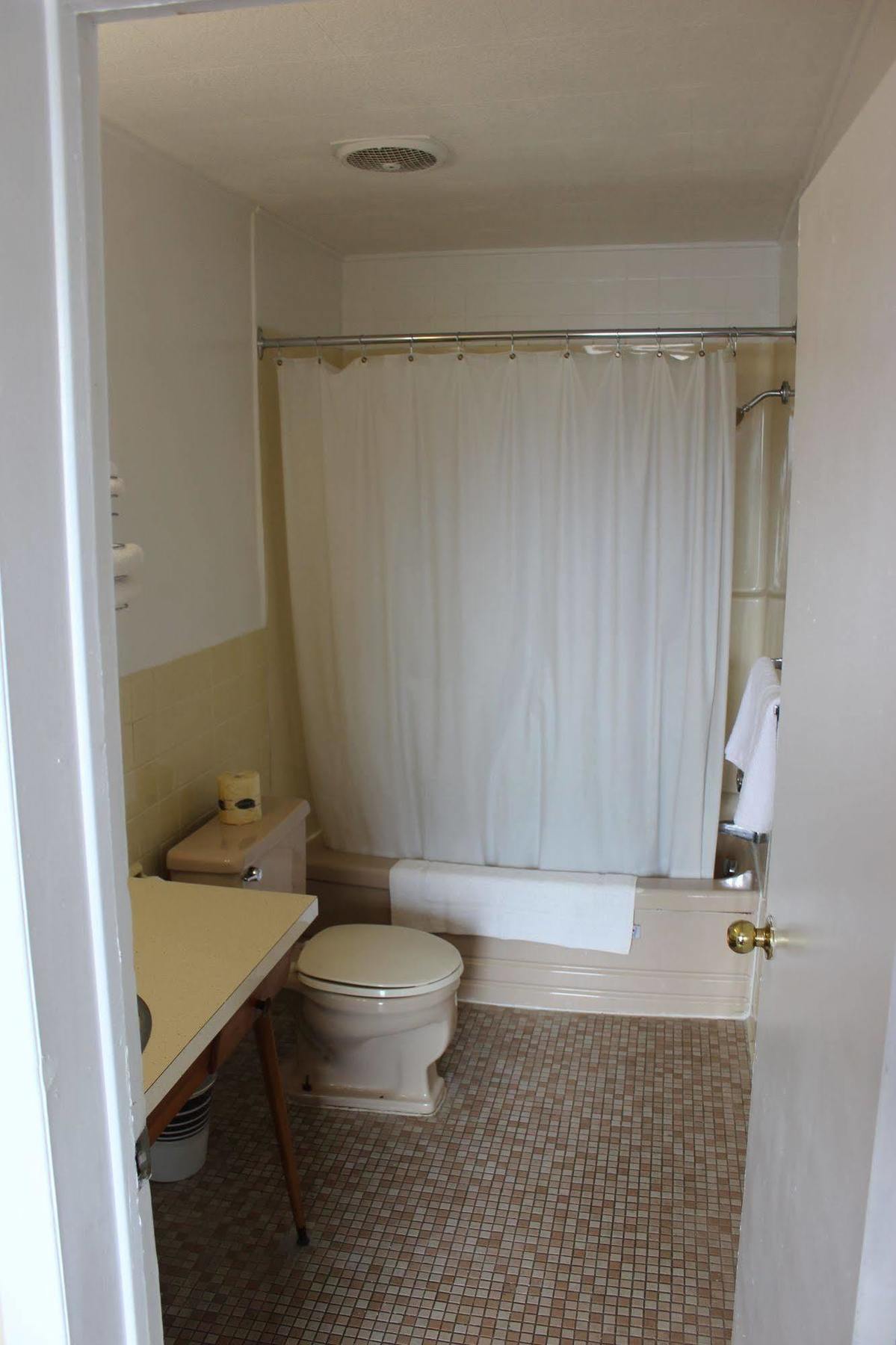 Colonial Motel Chatham-Kent Ngoại thất bức ảnh