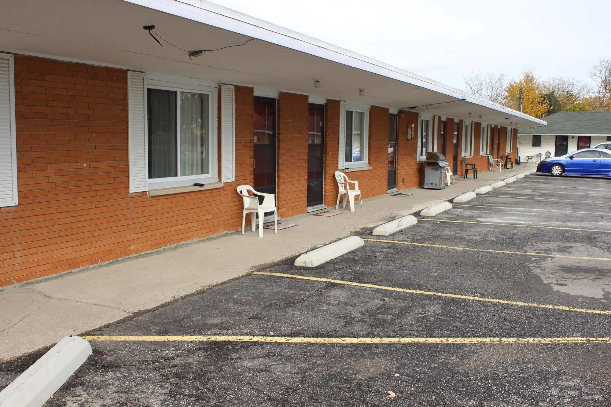 Colonial Motel Chatham-Kent Ngoại thất bức ảnh